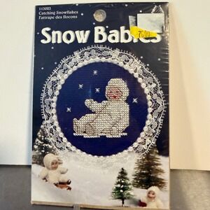 Leisure Arts Snow Babies Catching Snowflakes Cross Stitch Kit 113023 Winter New‎